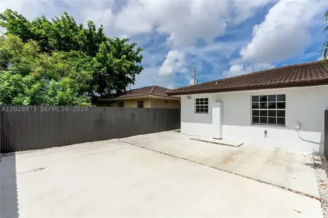 1214 NW 34th Avenue Miami FL 33125
