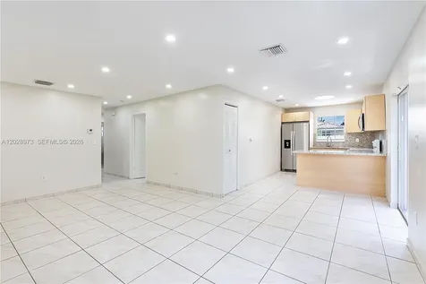 1214 NW 34th Avenue Miami FL 33125