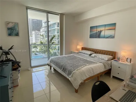 79 SW 12th Street Miami FL 33130