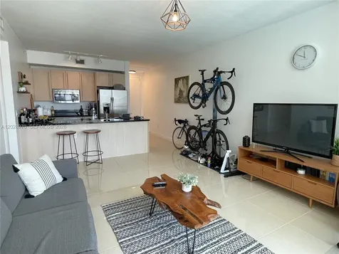 79 SW 12th Street Miami FL 33130