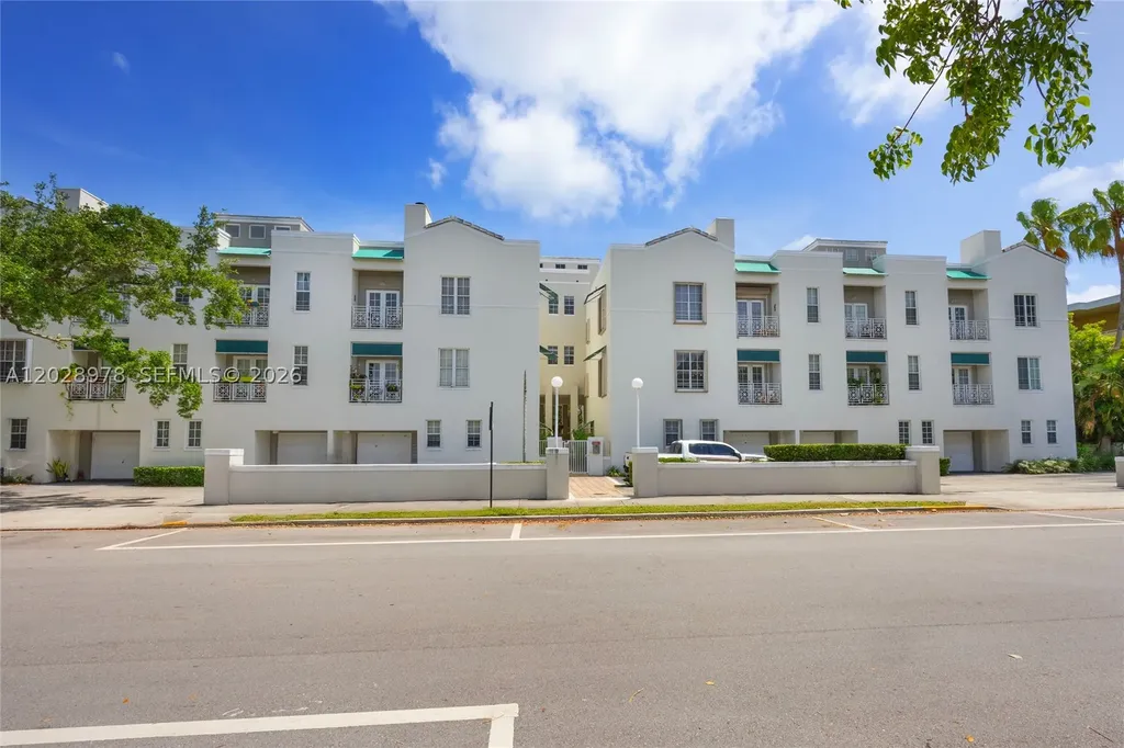 5801 SW 74th Terrace South Miami FL 33143