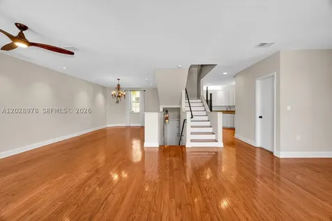 5801 SW 74th Terrace South Miami FL 33143