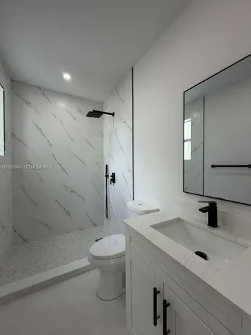 2425 SW 6th Street Miami FL 33135
