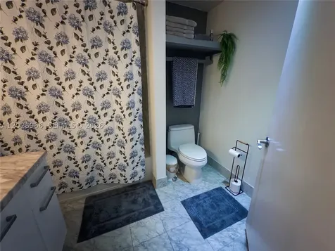 253 NE 2nd Street Miami FL 33132