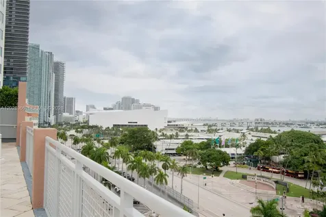 253 NE 2nd Street Miami FL 33132