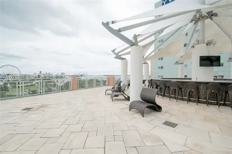 253 NE 2nd Street Miami FL 33132