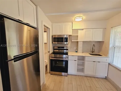 26 SE 13th Terrace Dania Beach FL 33004