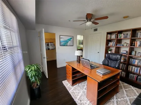 Aventura FL 33180
