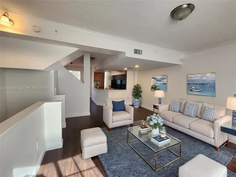 Aventura FL 33180