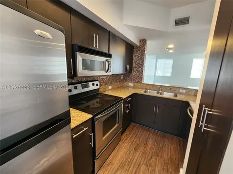 Aventura FL 33180
