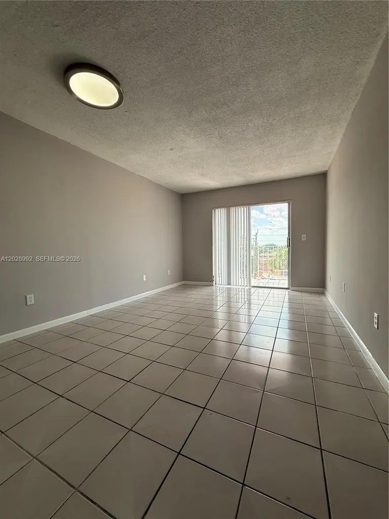 6820 W Flagler Street Miami FL 33144