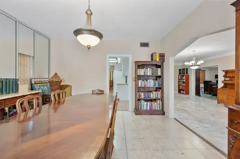 1727 SW 11th Terrace Miami FL 33135