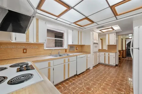 1727 SW 11th Terrace Miami FL 33135