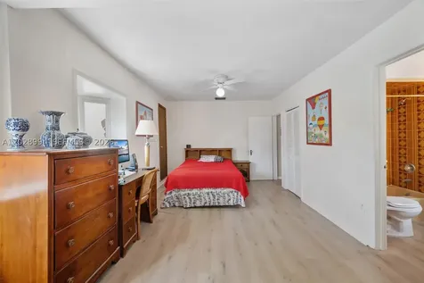 1727 SW 11th Terrace Miami FL 33135