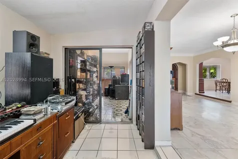 1727 SW 11th Terrace Miami FL 33135