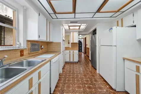 1727 SW 11th Terrace Miami FL 33135