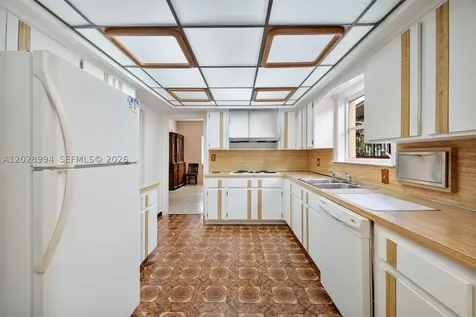 1727 SW 11th Terrace Miami FL 33135
