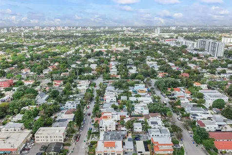 1727 SW 11th Terrace Miami FL 33135
