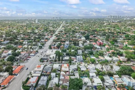 1727 SW 11th Terrace Miami FL 33135