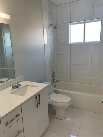 807 E 28th Street Hialeah FL 33013