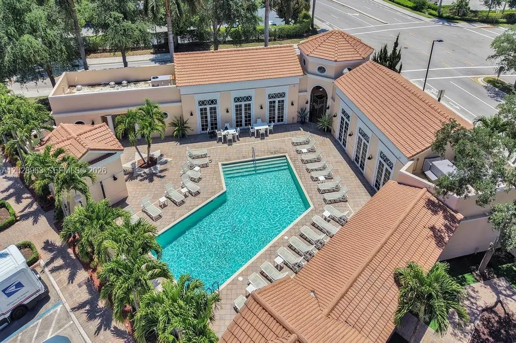 823 NW 82nd Lane Boca Raton FL 33487