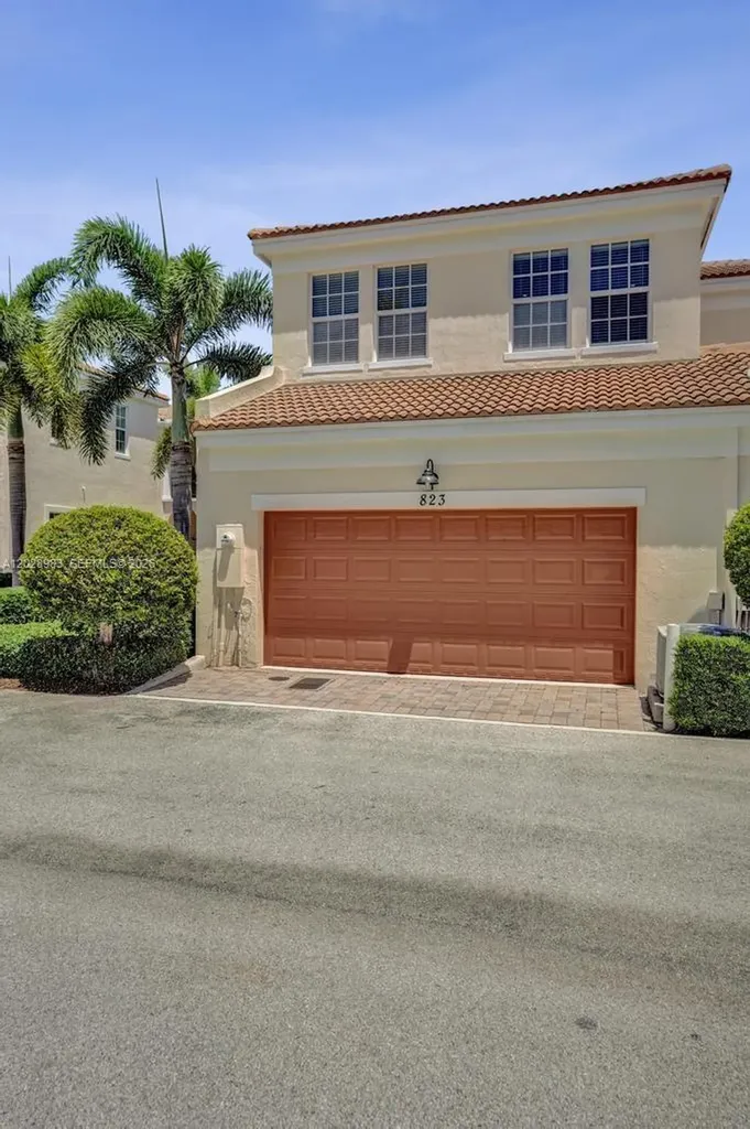 823 NW 82nd Lane Boca Raton FL 33487