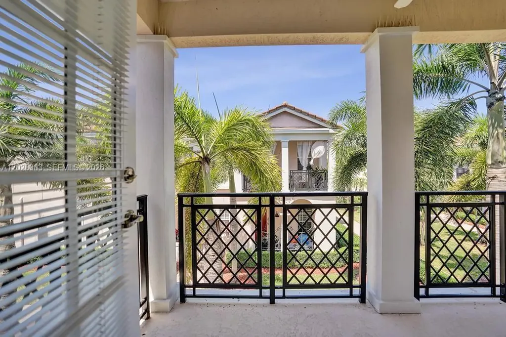 823 NW 82nd Lane Boca Raton FL 33487