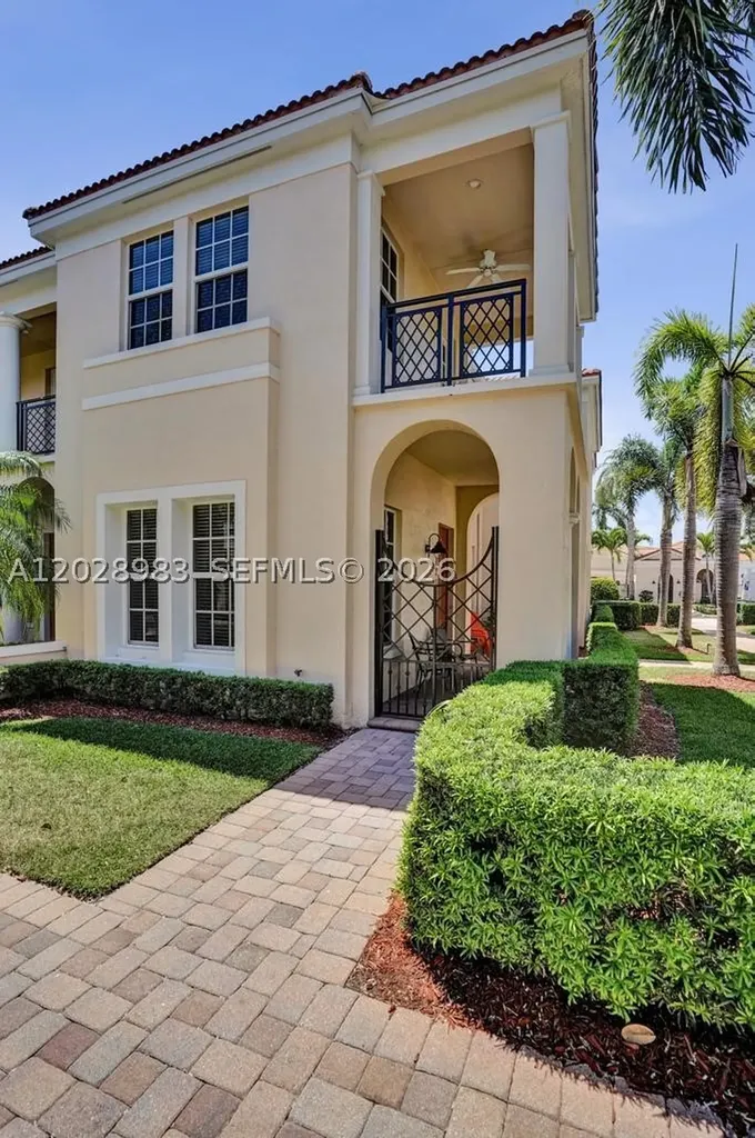 823 NW 82nd Lane Boca Raton FL 33487
