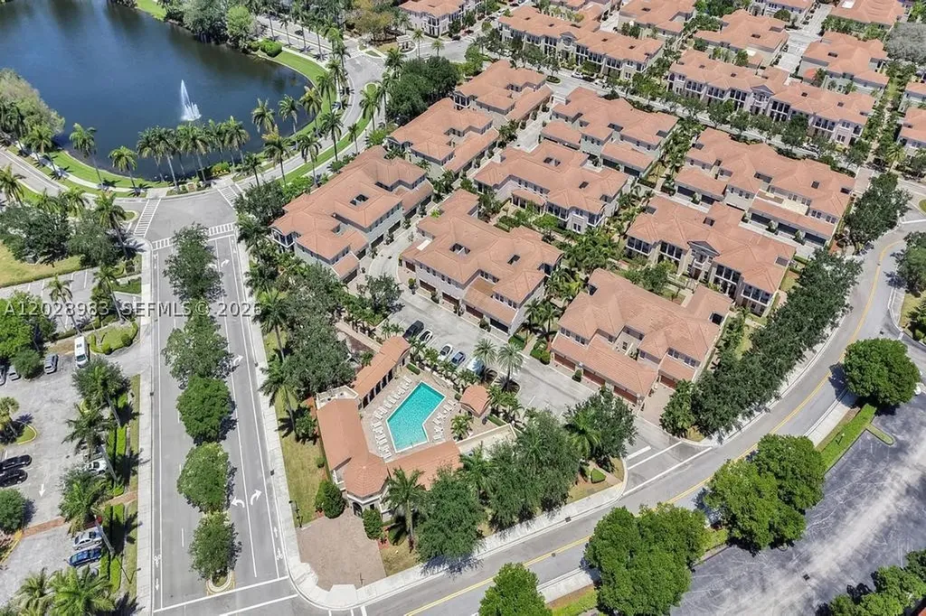 823 NW 82nd Lane Boca Raton FL 33487