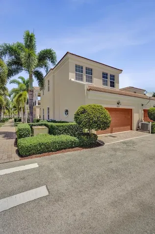 823 NW 82nd Lane Boca Raton FL 33487