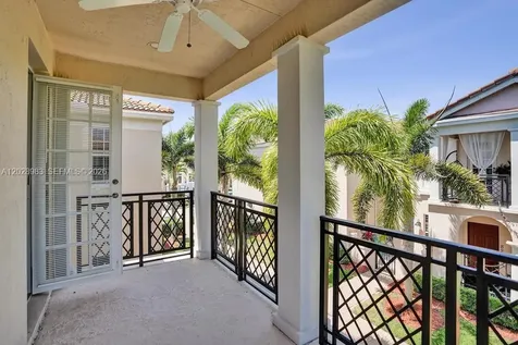 823 NW 82nd Lane Boca Raton FL 33487