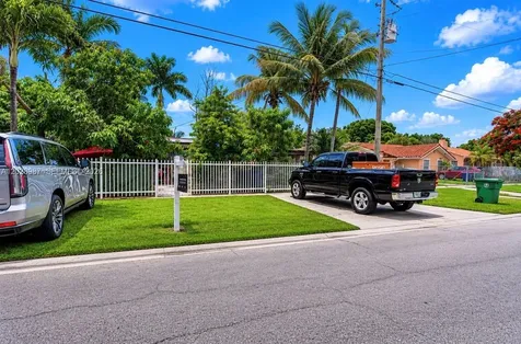 3315 NW 11th Avenue Miami FL 33127
