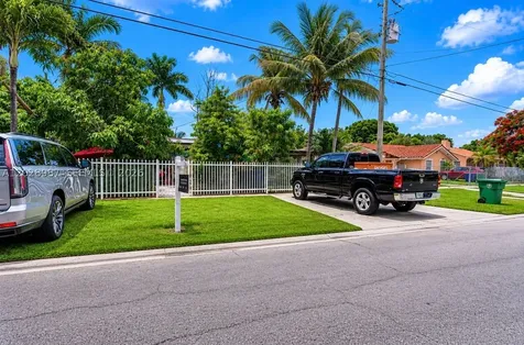3315 NW 11th Avenue Miami FL 33127