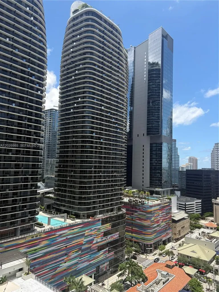 999 SW 1st Avenue Miami FL 33130