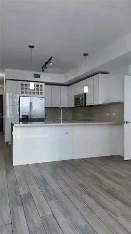 999 SW 1st Avenue Miami FL 33130