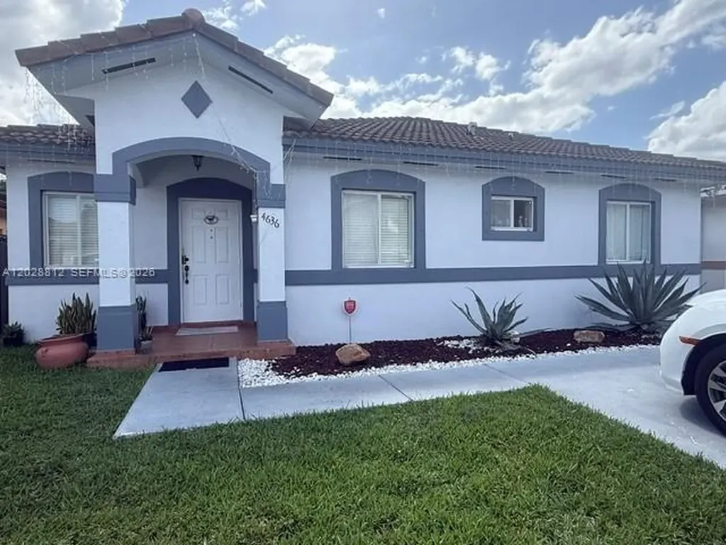 4636 SW 164th Place Miami FL 33185