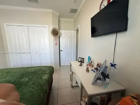 4636 SW 164th Place Miami FL 33185