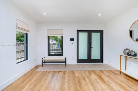412 NW 41st Street Miami FL 33127