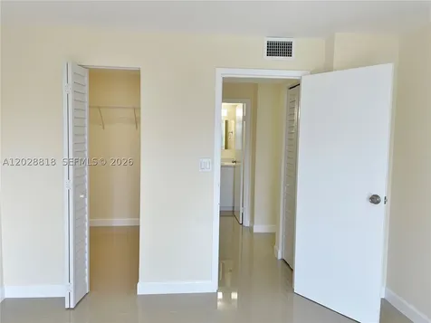 16950 W Dixie Highway North Miami Beach FL 33160