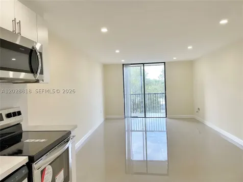 16950 W Dixie Highway North Miami Beach FL 33160