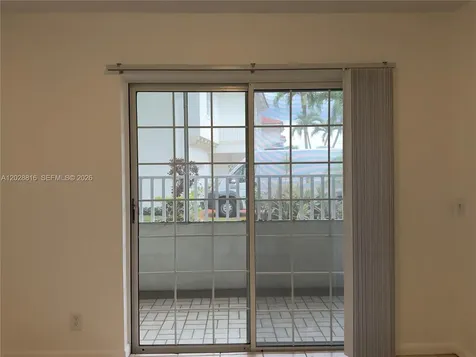 10441 Mahogany Key Circle Miami FL 33196