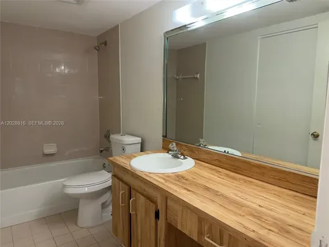 10441 Mahogany Key Circle Miami FL 33196