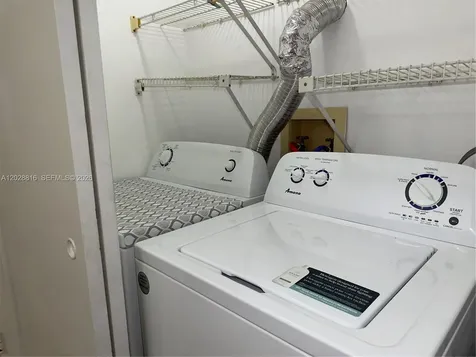 10441 Mahogany Key Circle Miami FL 33196