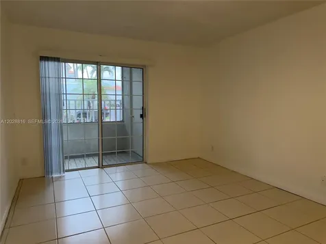 10441 Mahogany Key Circle Miami FL 33196