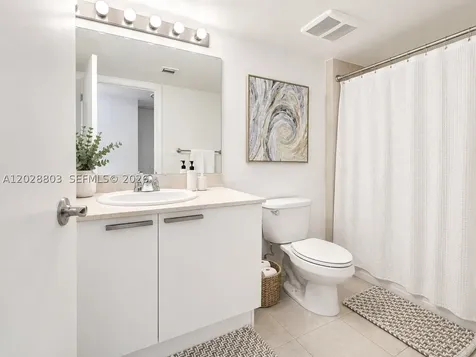 16699 Collins Avenue Sunny Isles Beach FL 33160