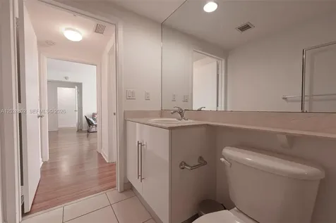 325 S Biscayne Boulevard Miami FL 33131