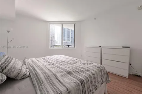325 S Biscayne Boulevard Miami FL 33131