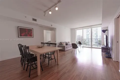 325 S Biscayne Boulevard Miami FL 33131