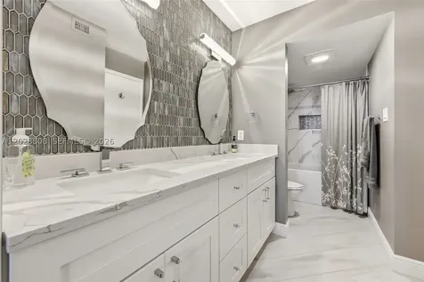 5380 N Ocean Drive Singer Island FL 33404