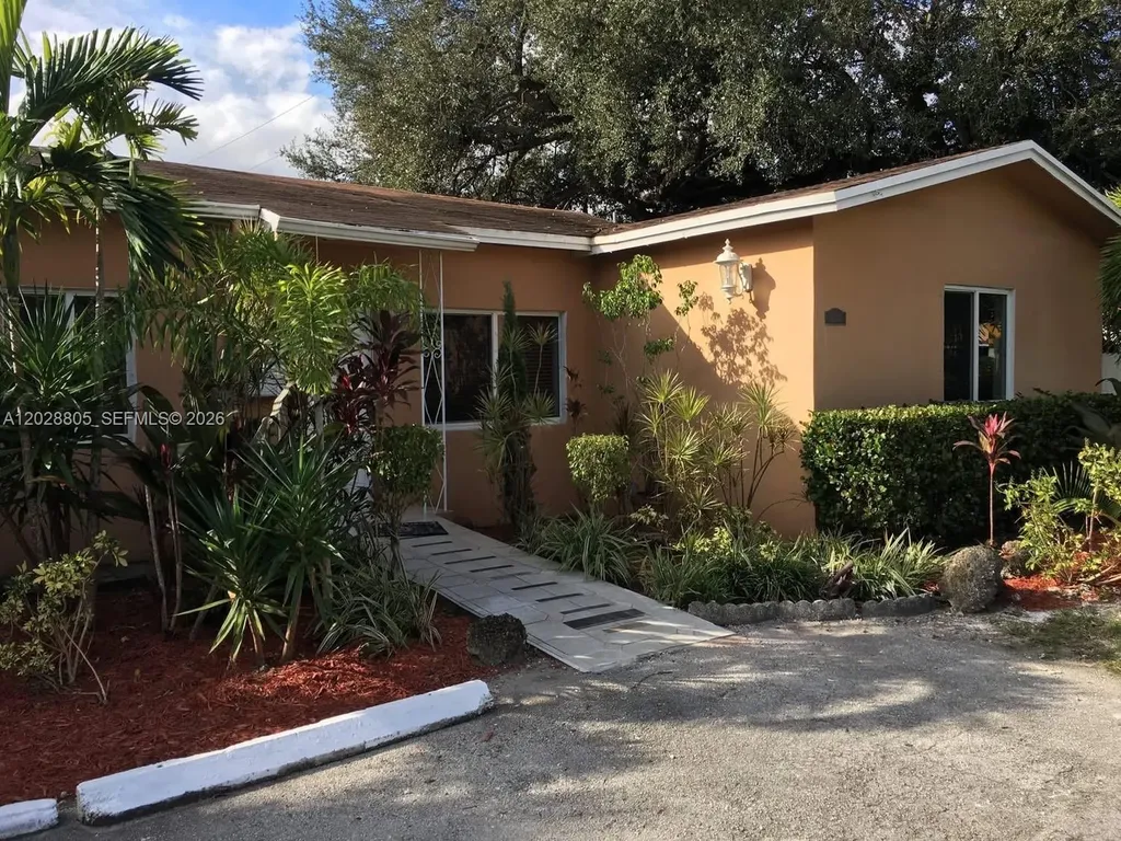 6134 SW 22nd Street Miami FL 33155